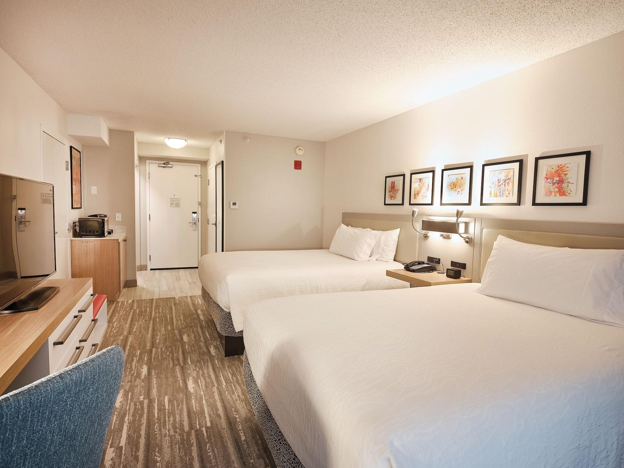 Hilton Garden Denver Airport 4*
