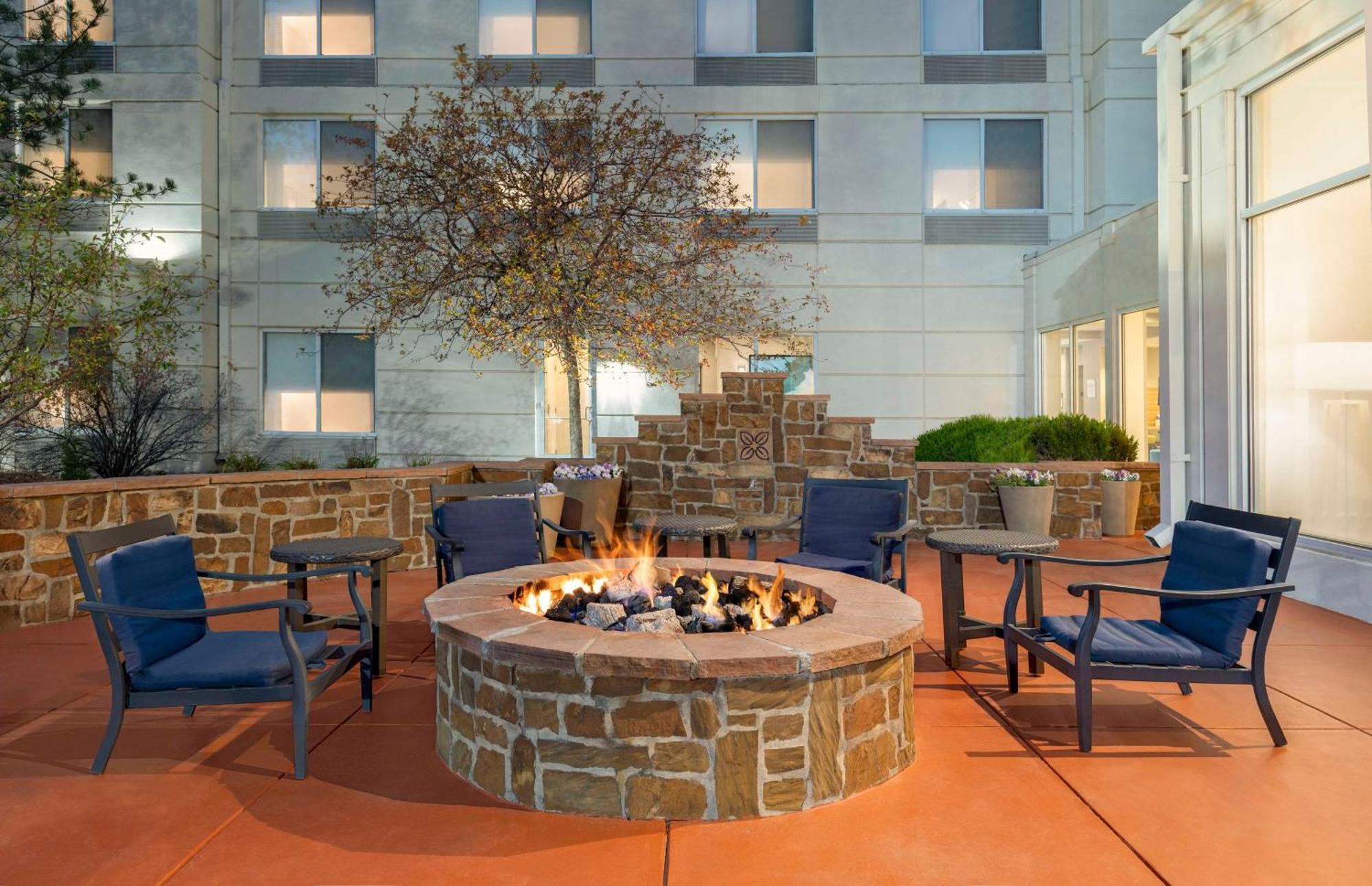Hilton Garden Denver Airport Hotel Aurora