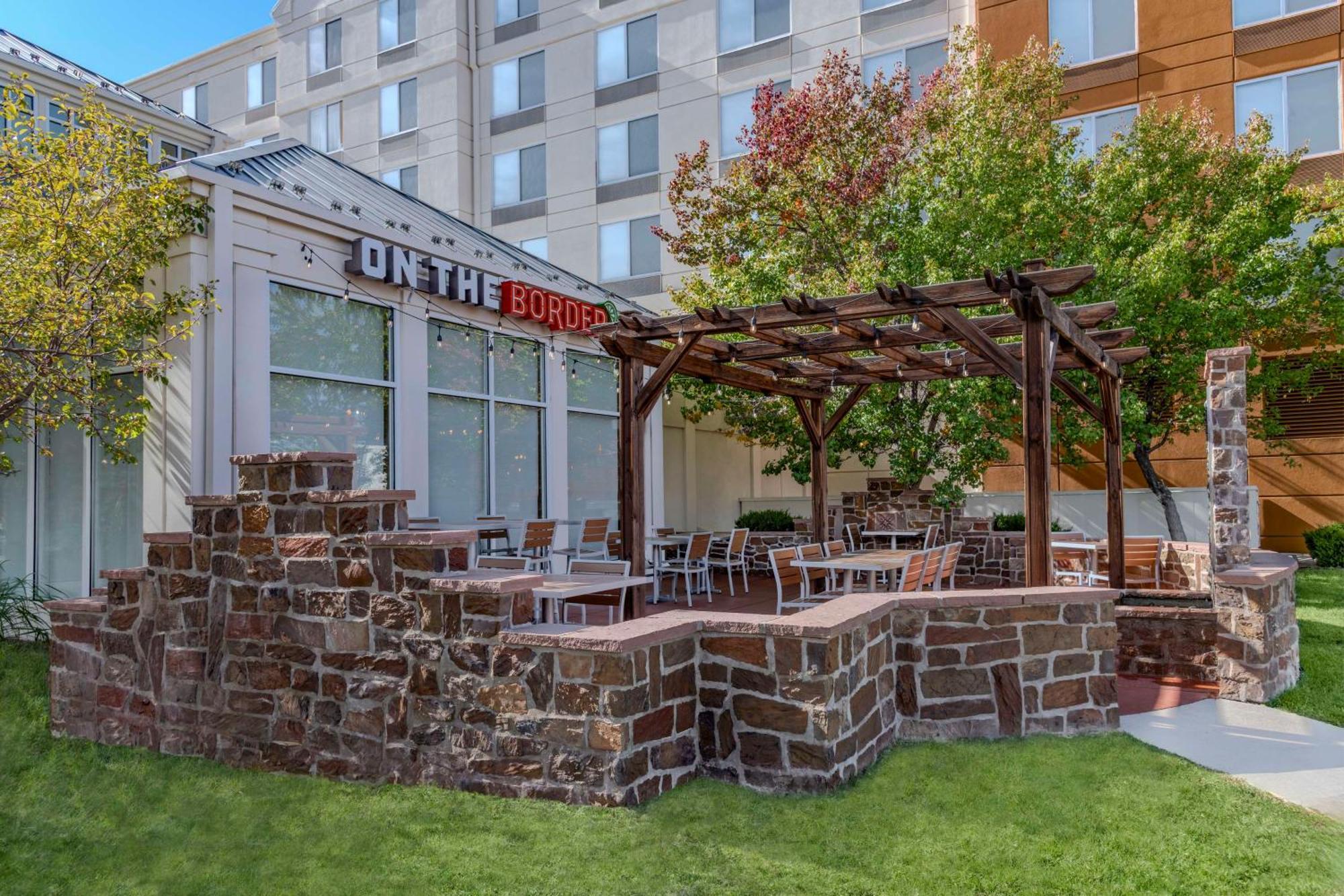Hilton Garden Denver Airport Hotel 4*